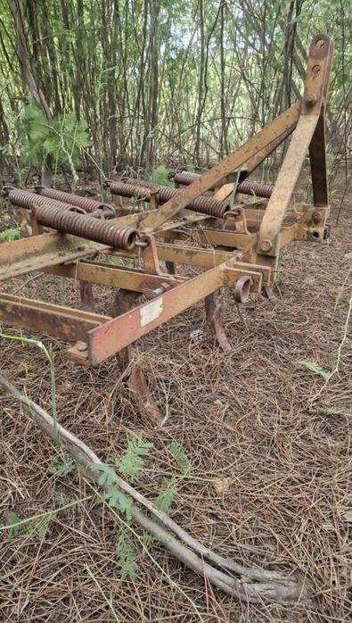 Trator Hinomoto E280