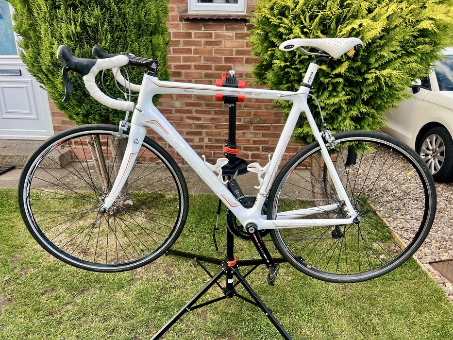 Rezerwacja Rower Szosowy Raleigh SPRace Full Carbon