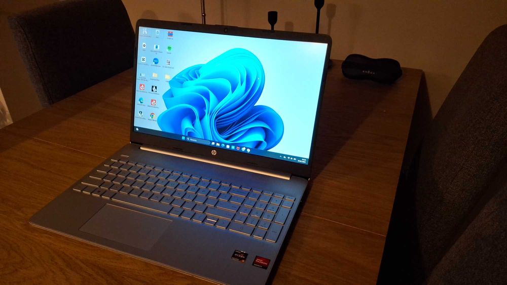Laptop HP jak nowy