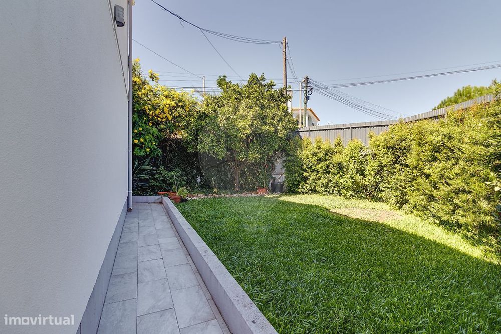 Moradia T4 para venda