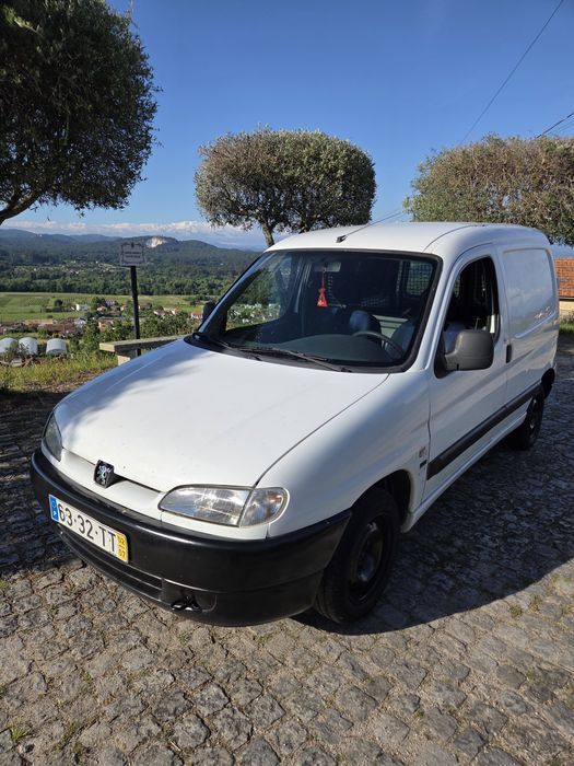Peugeot Partner 2.0 HDI — Ano 2002