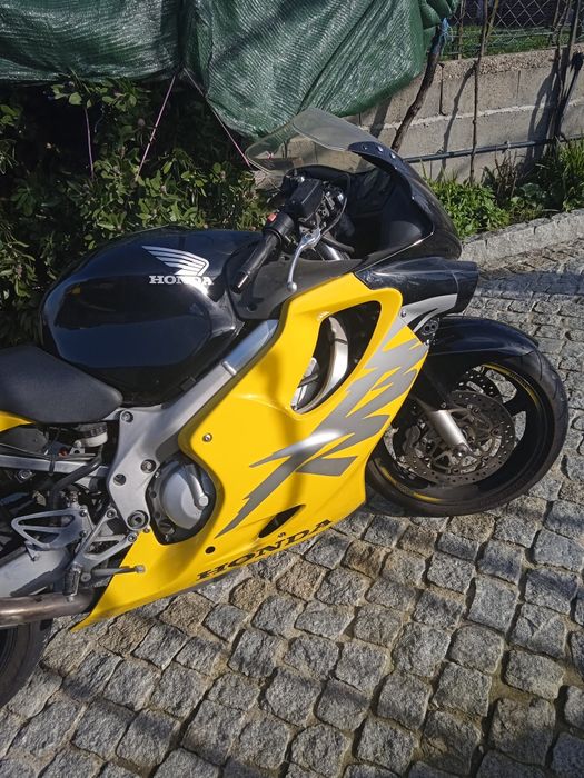 Vendo CBR 600 f4