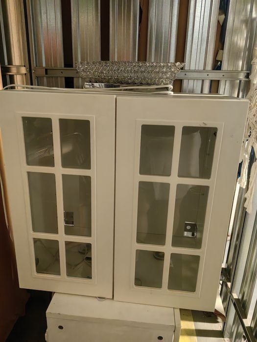 Szafki wiszące białe