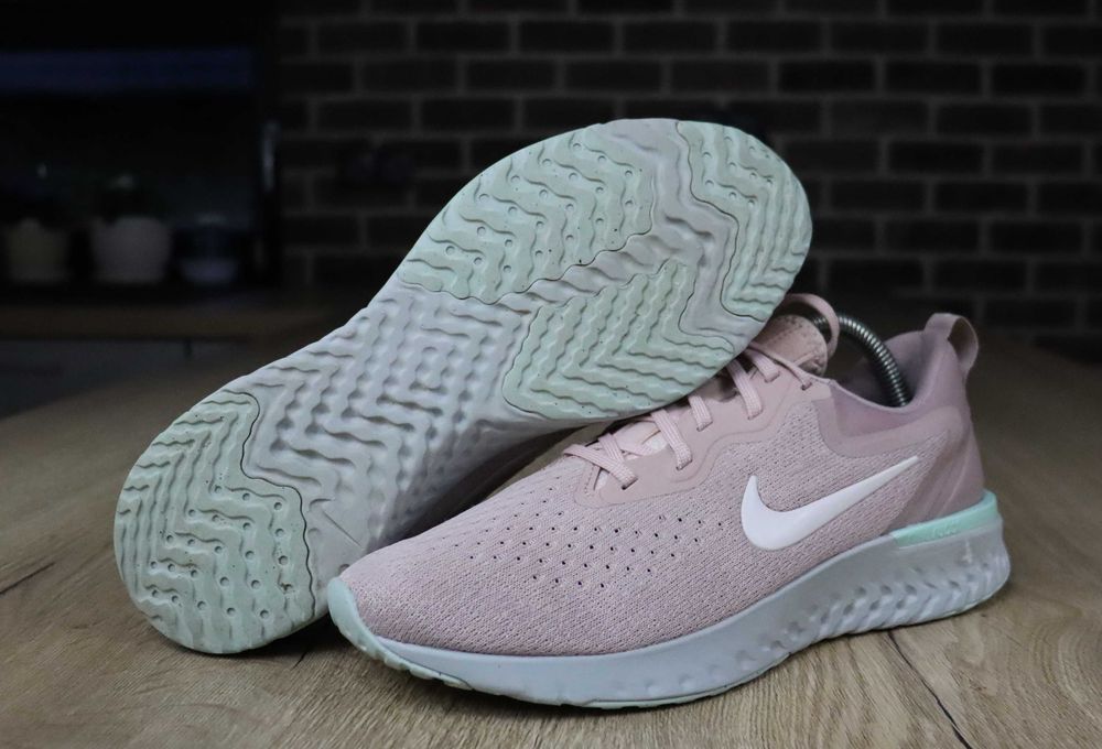Nike Odyssey React damskie sneakersy 41 ( 26,5 cm)