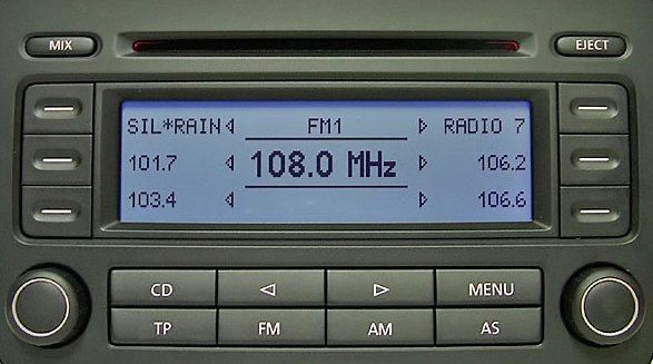 Штатная оригинальная магнитола Rcd 300