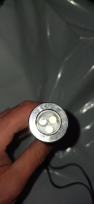 Latarka led, 3xAA