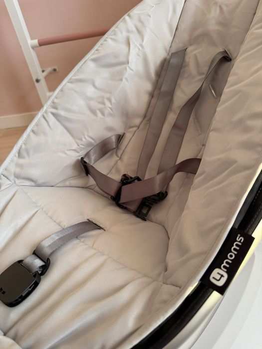 Крісло-гойдалка 4moms MamaRoo 5.0