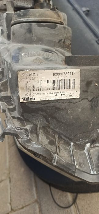 Фари Рено меґан 2 дорест