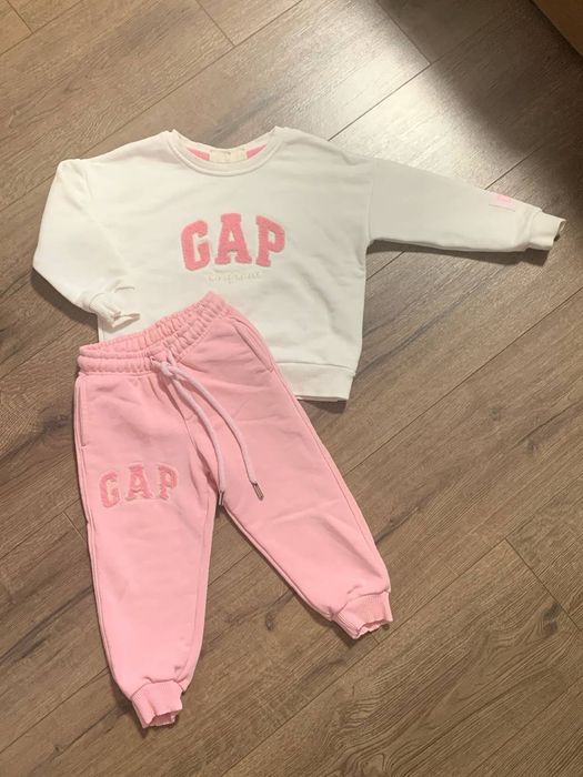 Костюмчик для дівчинки