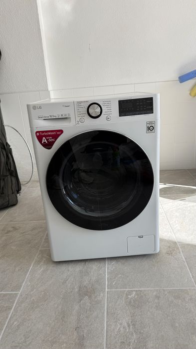 Máquina de Lavar Roupa LG Direct Drive 10.5kg – Classe A+++