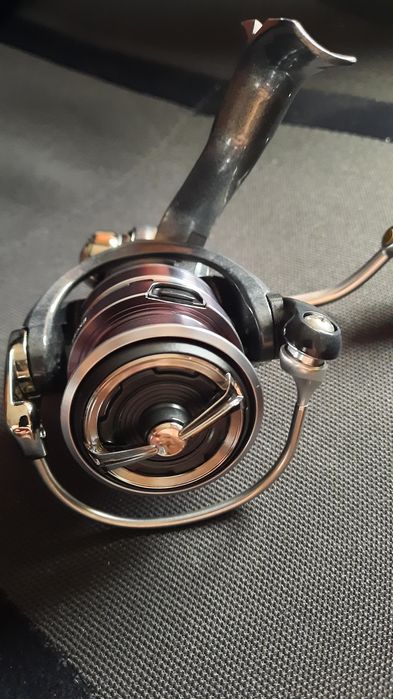 Спінінгова катушка риболовна