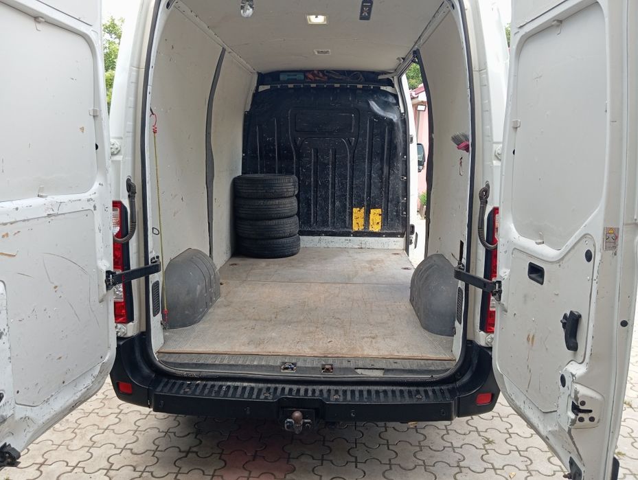 Рено мастер 2015року