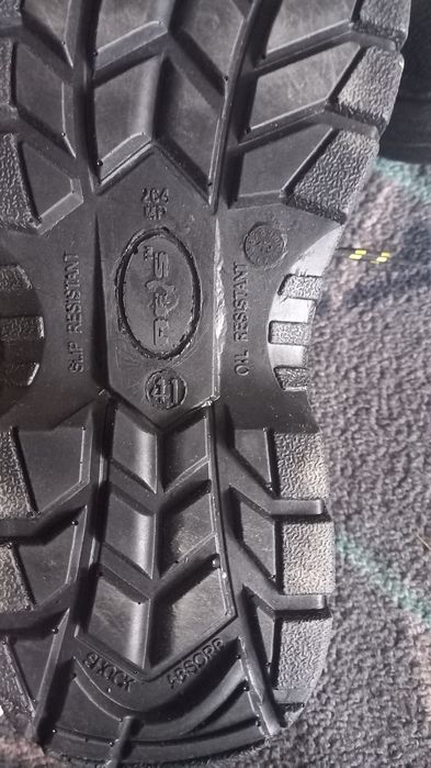 Nowe buty 41 pracownicze robocze yes