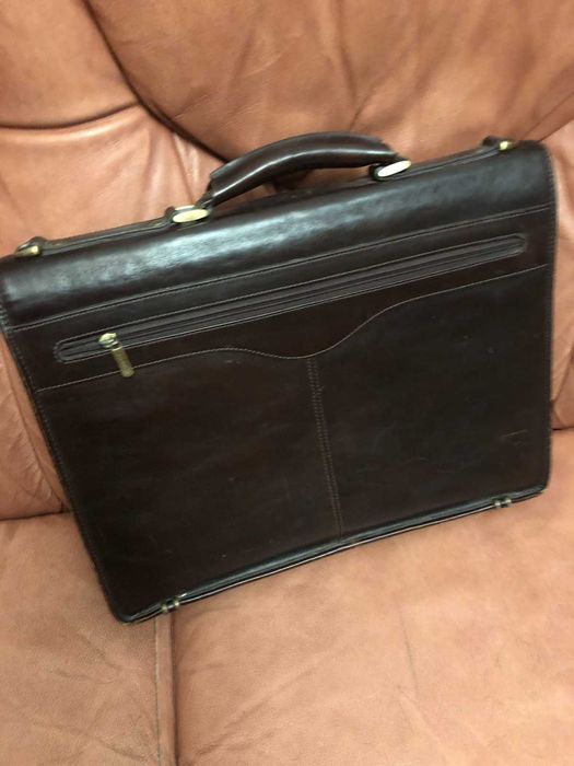 продам шкіряний портфель ВИТЧЕН