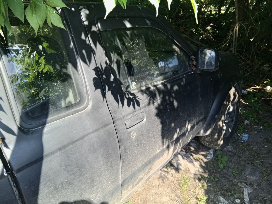 Nissan  KingCab 2,5TD