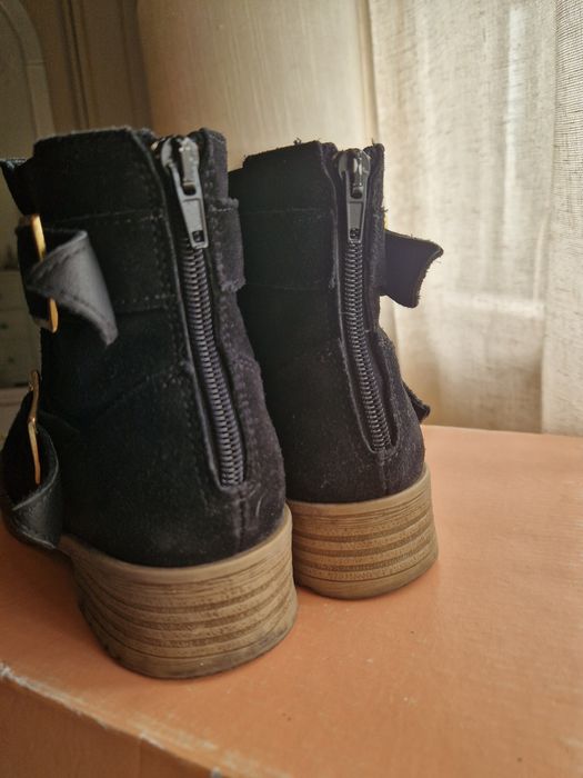 Botas camurça cor preto