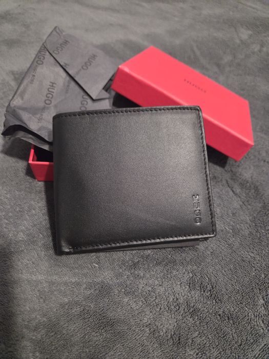 Meski czarny portfel Hugo Boss