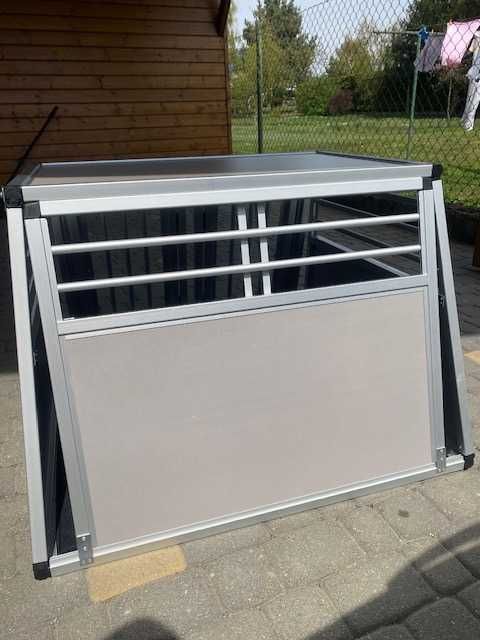 Transporter aluminiowy dla psa KERBL Barry duży (92x97x68)