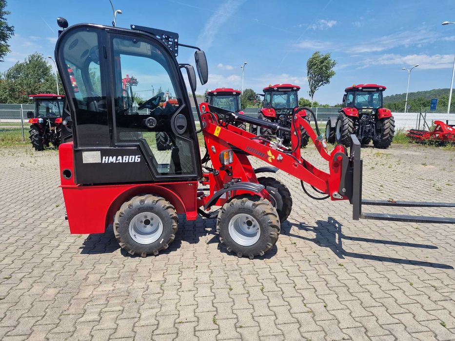 Ładowarka przegubowa mini  Hornet 806