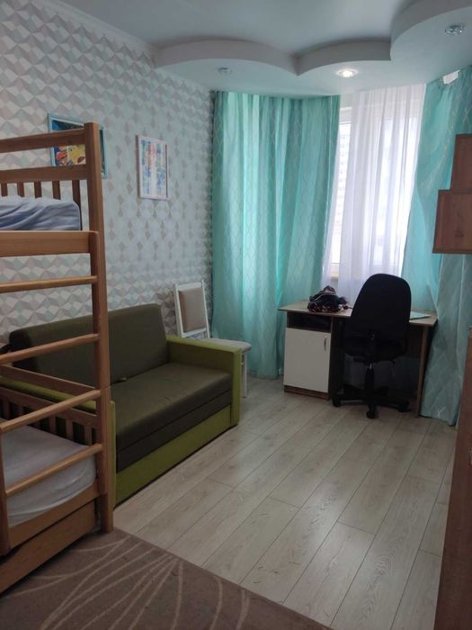 Сдам евротрешку с ремонтом Таирова