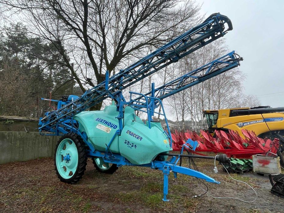 Tracker 3200 DPA, 28м, 7 секций