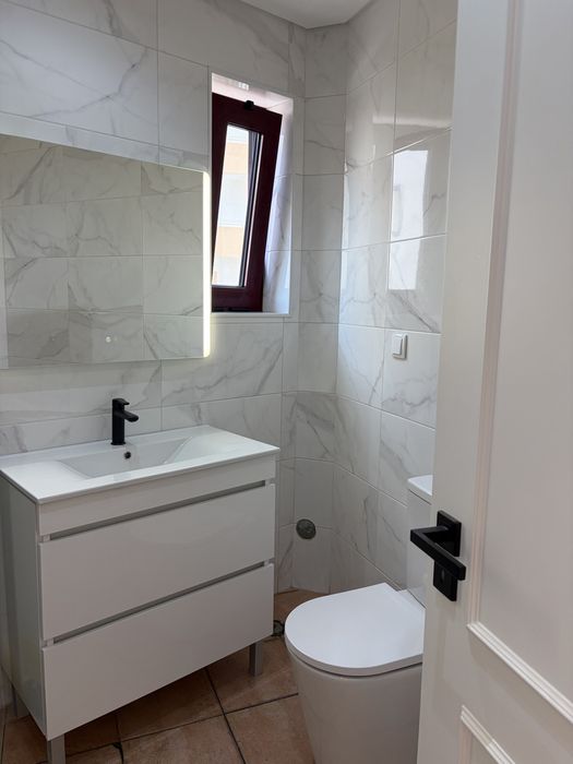Apartamento t2 ao pe da universidade das gambelas