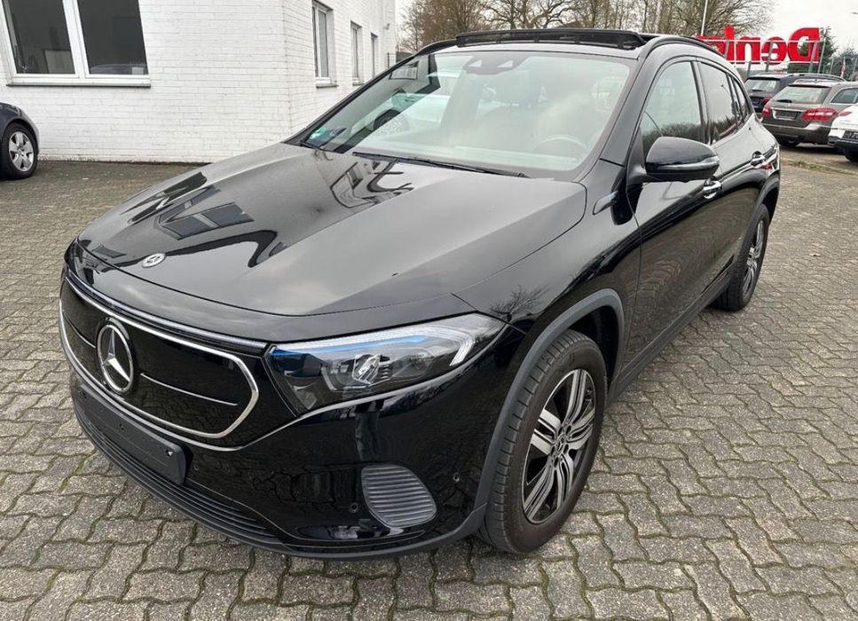 Mercedes-Benz EQA 250 Electric Art