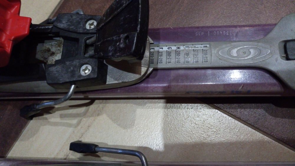 Narty carve 8,5 tecno pro