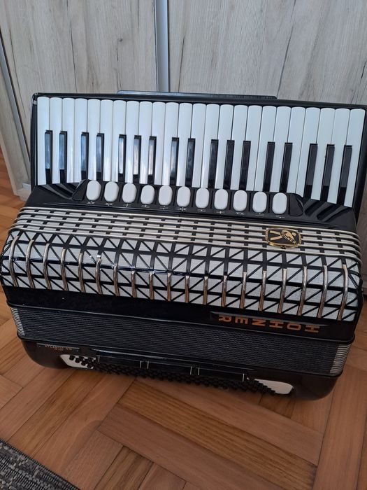 Akordeon Hohner Atlantic N 120 basów