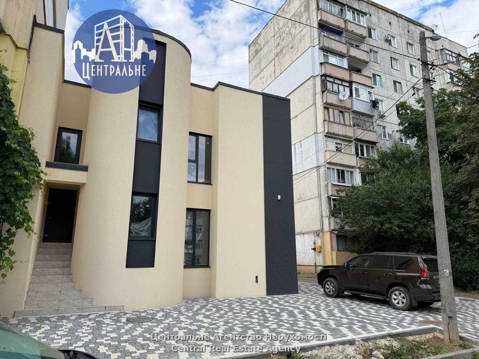 Пропонується в оренду обʼєкт нерухомості для бізнесу.