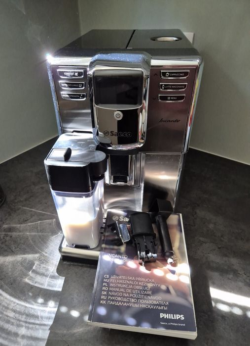 Ekspres do kawy Saeco HD8917/09, automat, cappuccino, latte