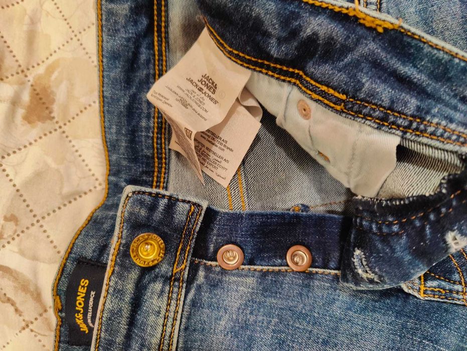 Calças Jack Jones tam. 43 em excelente estado