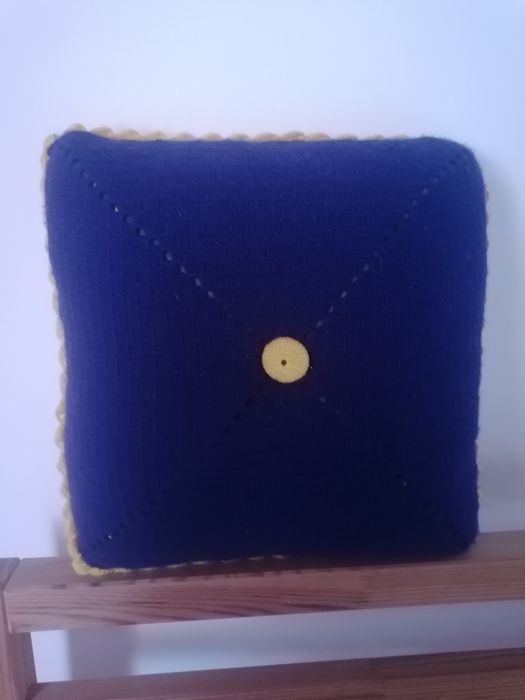 Conjunto de 3 bonitas almofadas feitas à mão