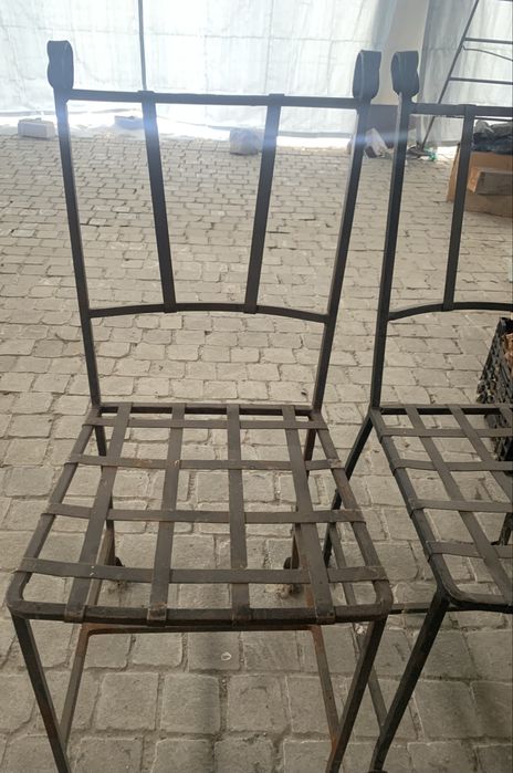Стільці металеві