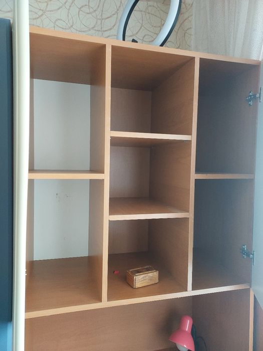 Продам письменный стол со шкафом в комплекте