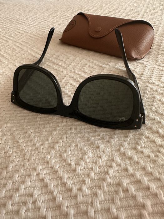 Vendo oculos de sol Ray-Ban pretos novos