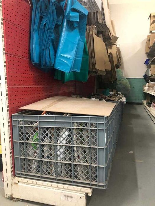 Estantes com Suporte para Cabides