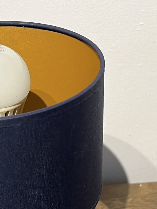 Elegancka Lampka Nocna/Stołowa