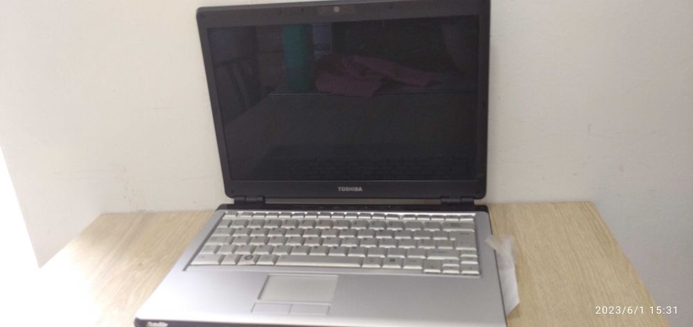 Portátil Toshiba Satellite U300-130