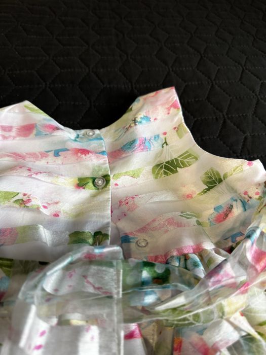 Святкова сукня у квіти