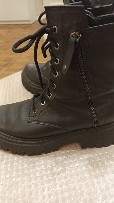 Ботинки кожаные , зимние 39 размер 25см