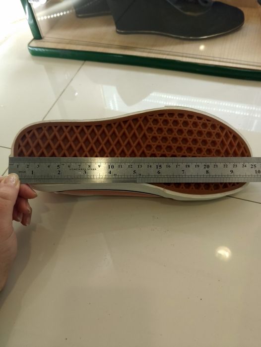 Кеди оригінальні Vans