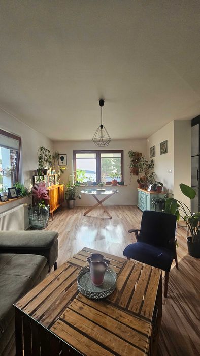 72 m² | Ogród | Parking | Dostępne od 1.10 | 2 sypialnie |