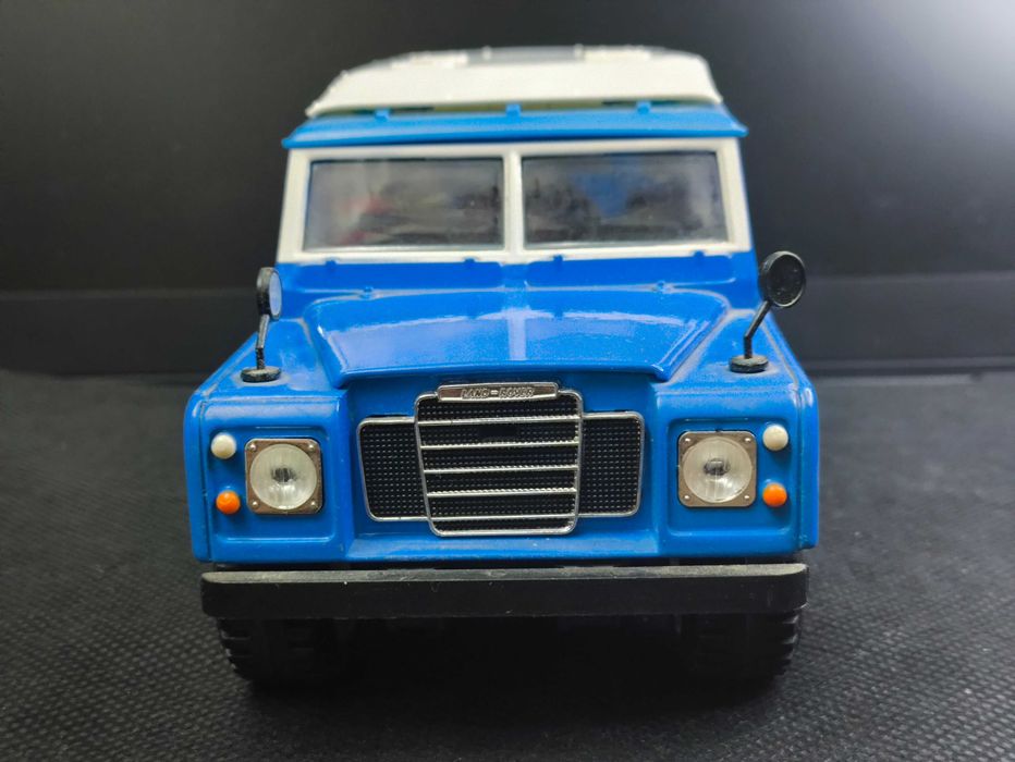 Модель Land Rover Series II blue Bburago 1/24