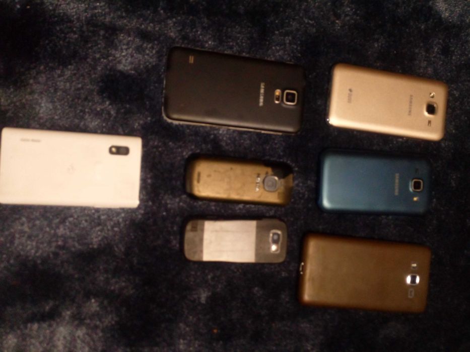 Мобільні телефони на запчастини