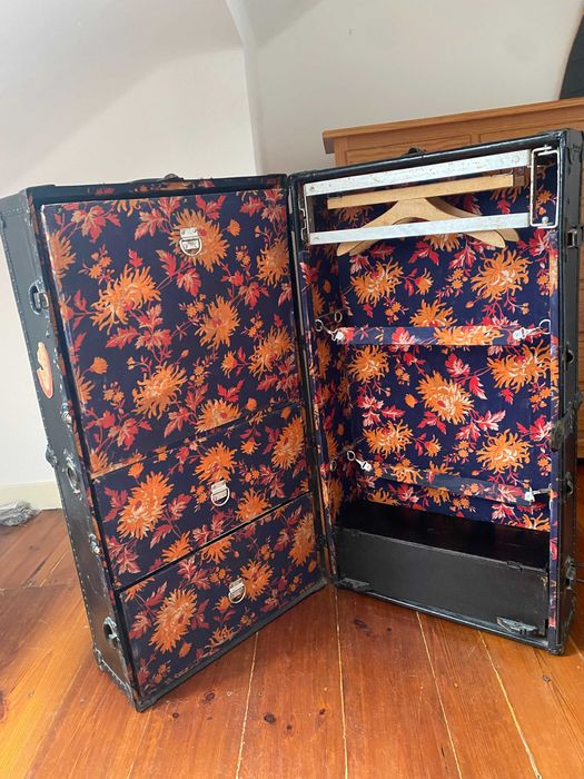 Mala de Porão Vintage Antiga