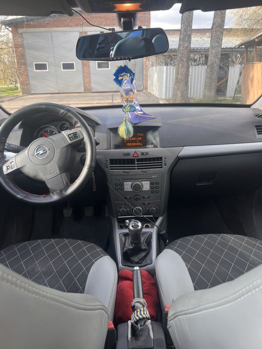 Продам авто Opel Astra H