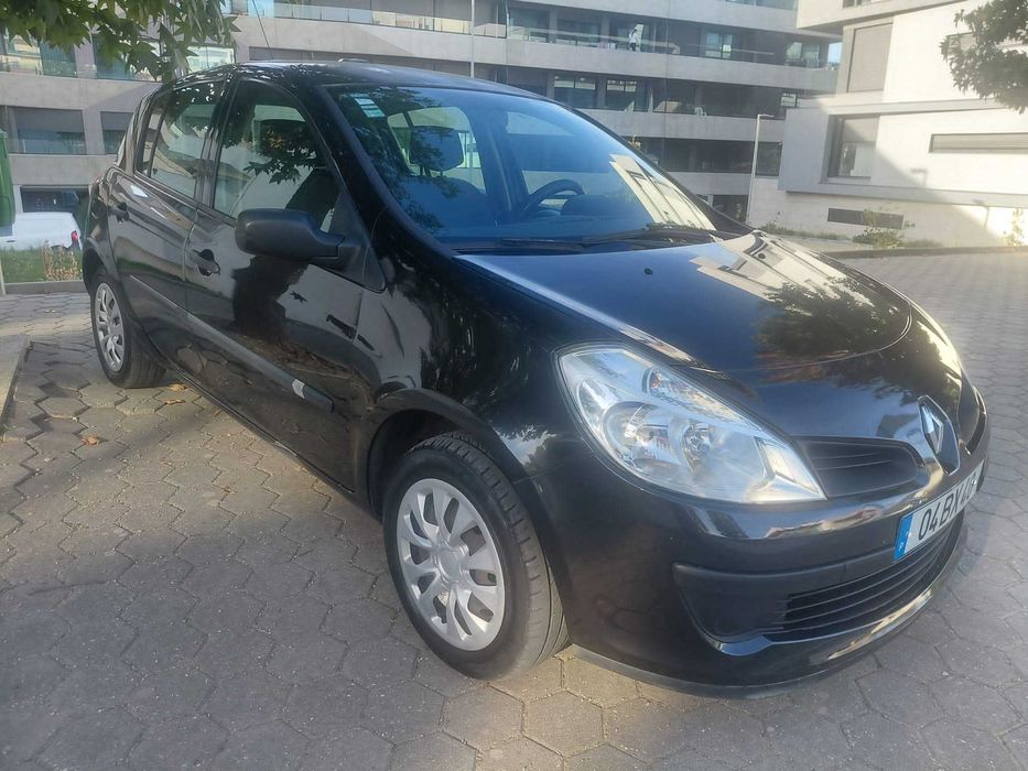 Renault clio 1.2 — photo 2