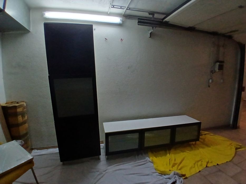Louceiro Besta, Ikea, em bom estado