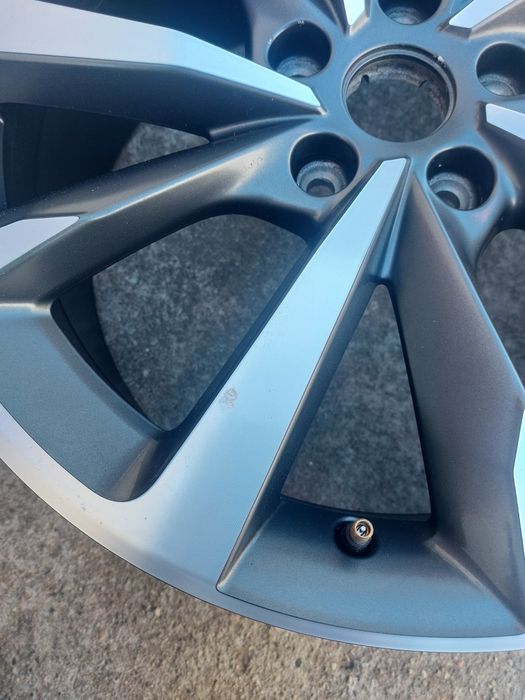 Fela aluminiowa seat Leon IV    5FA  5x112   ET46